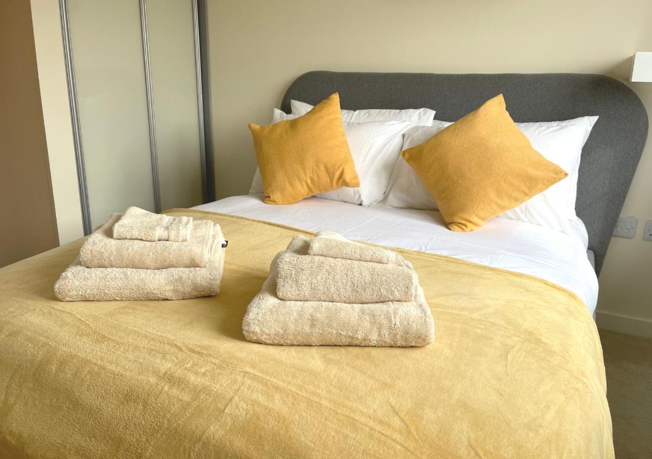 Ashford Holiday Home Sleeps 6 Free Parking Wifi Willesborough Bagian luar foto