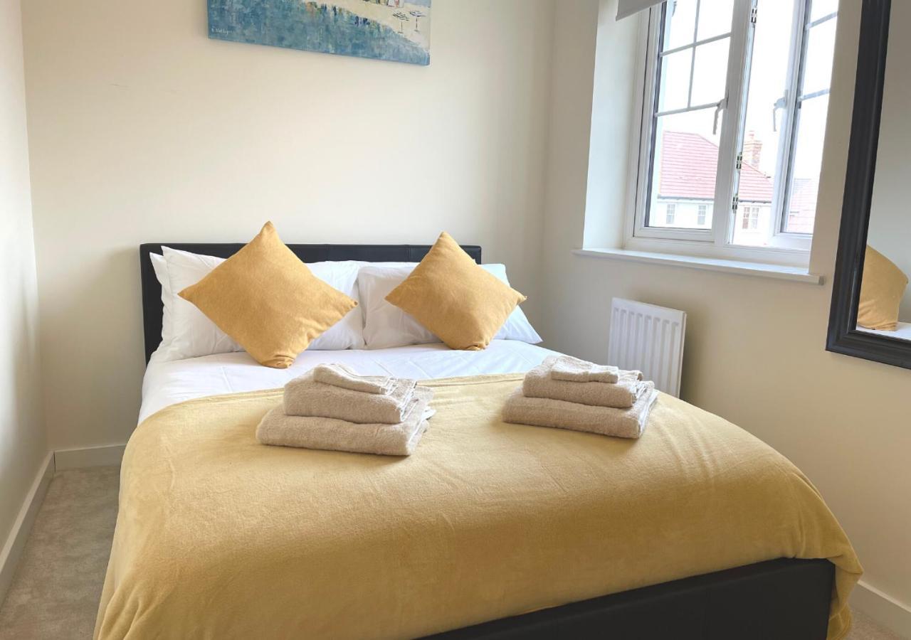 Ashford Holiday Home Sleeps 6 Free Parking Wifi Willesborough Bagian luar foto